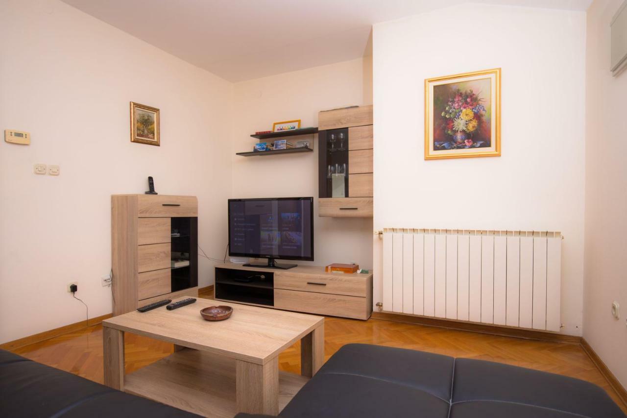 Dagulo Primošten Exterior foto